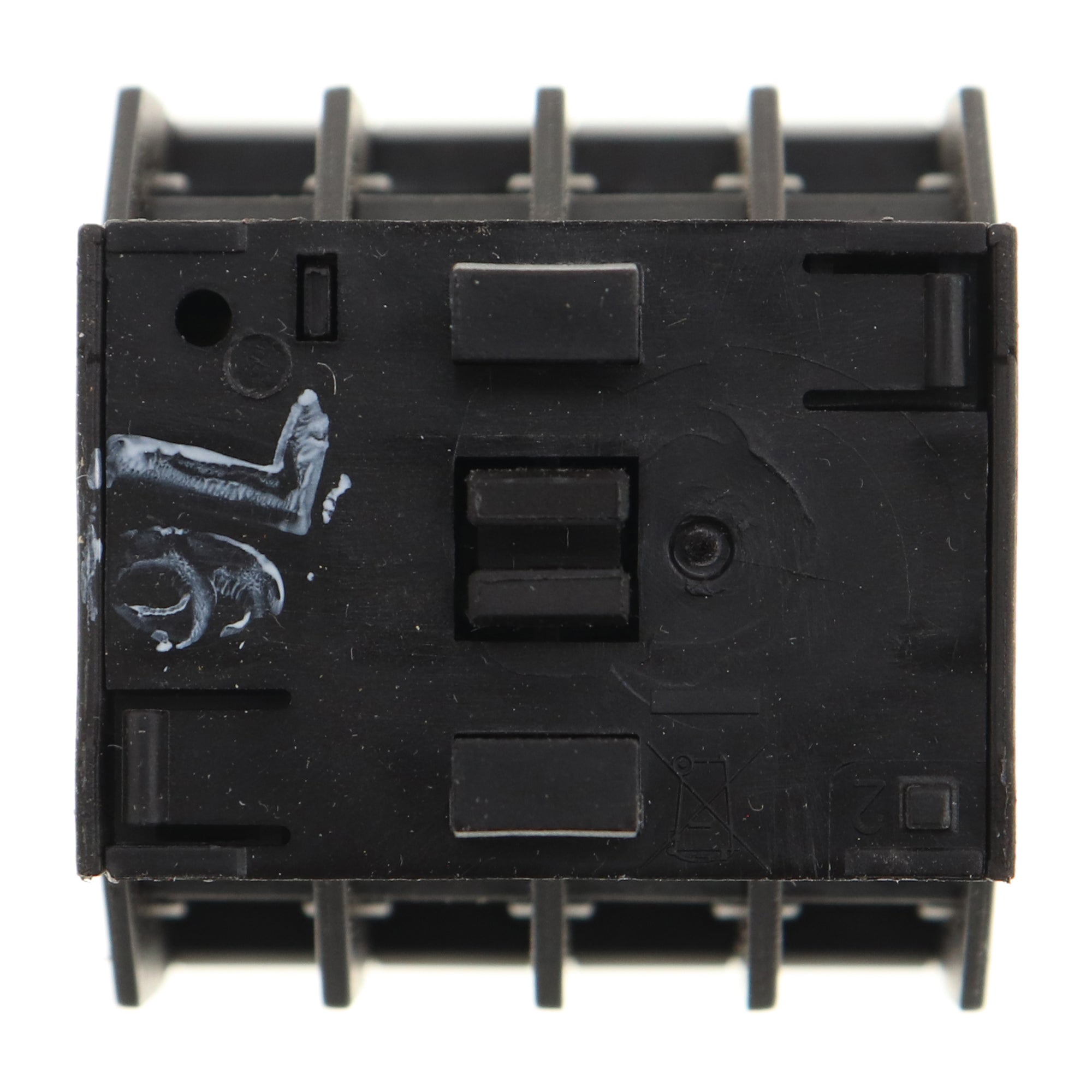 thumbnail image 2 of Eaton XTCEXFCC22 Auxiliary Contact Block – 2NO 2NC For Industrial Controls 2 of 6